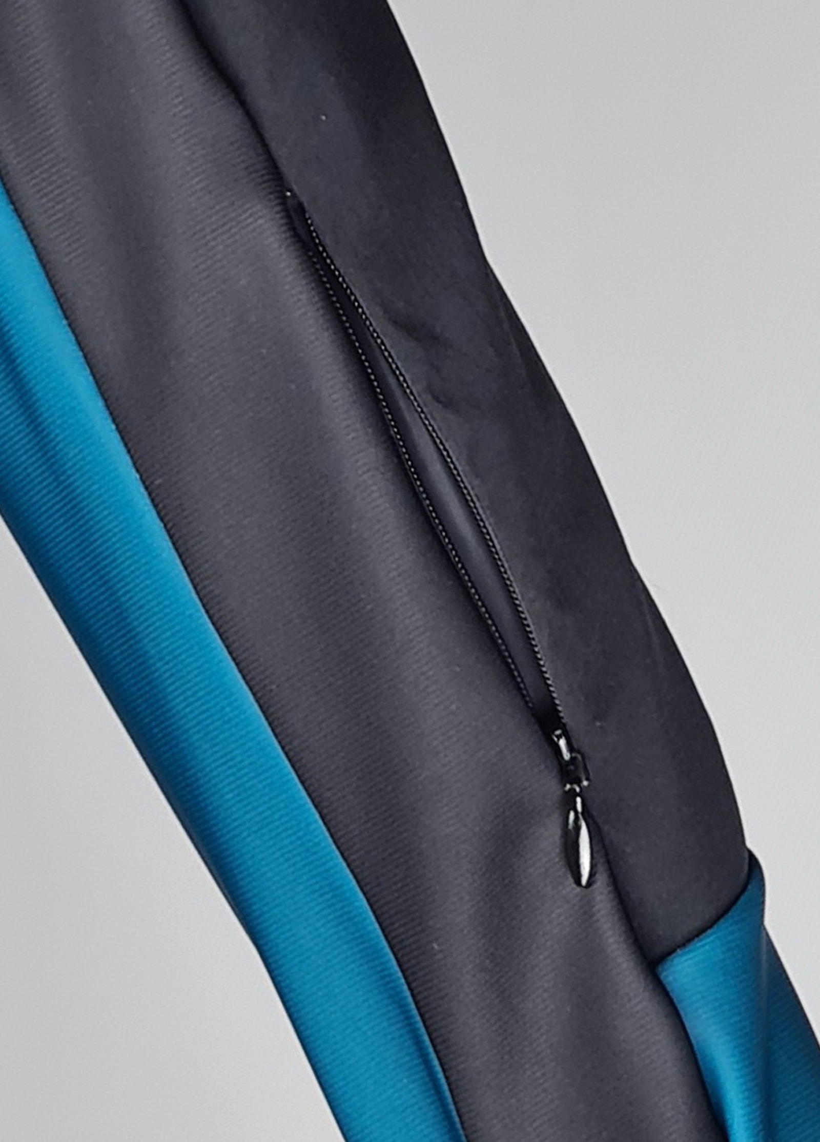 JACKET BORMIO Skipass Pocket 1280X1783px