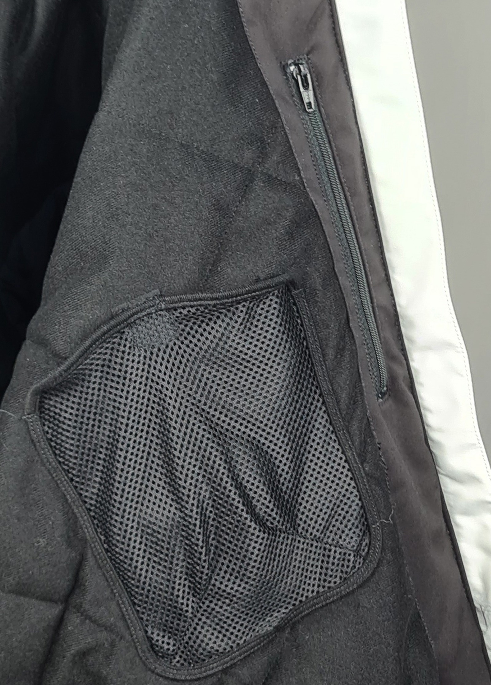 JACKET LAVAREDO Inside Pocket 1280X1783px JACKET LAVAREDO Inside Pocket 1280X1783px