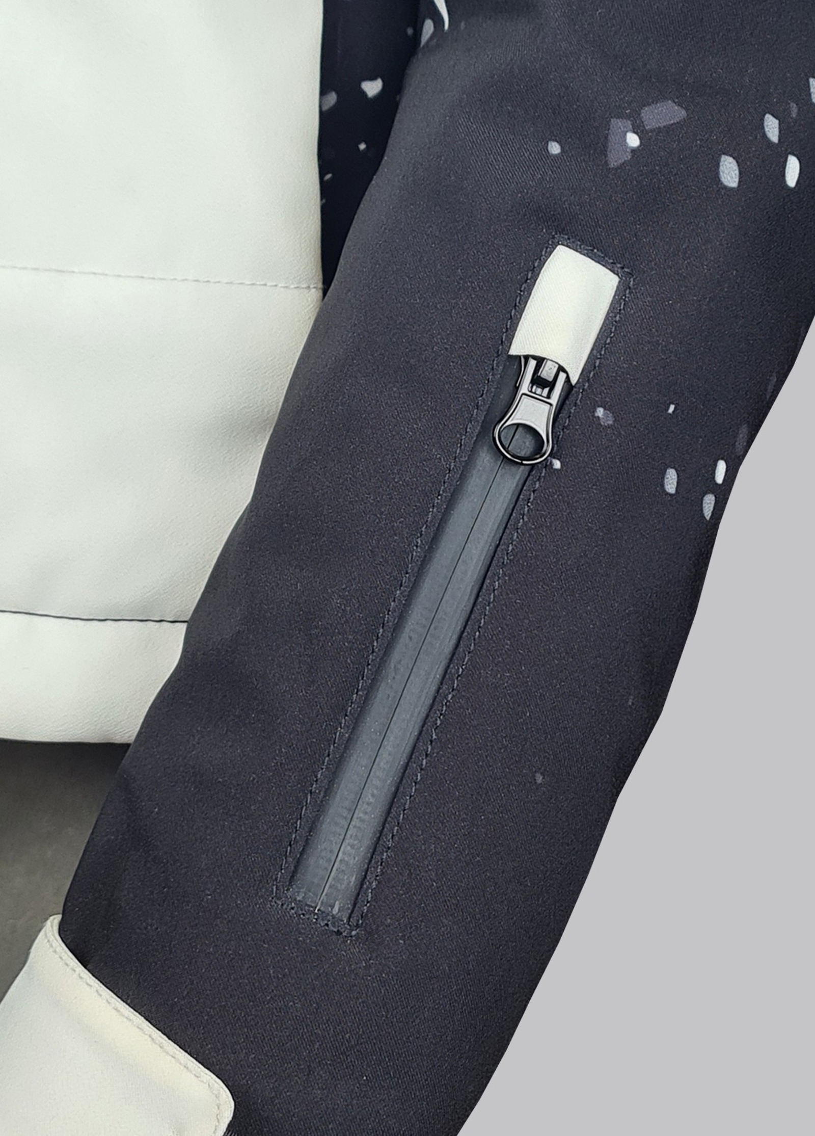 JACKET CHAMONIX Skipass Pocket 1280X1783px